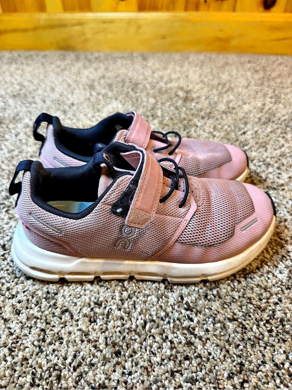 On Cloudplay Kids Sneaker Athletic Shoes Pink US 1